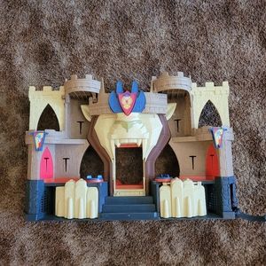 2014 Fisher Price Imaginext Lions Den Castle Lights and sound